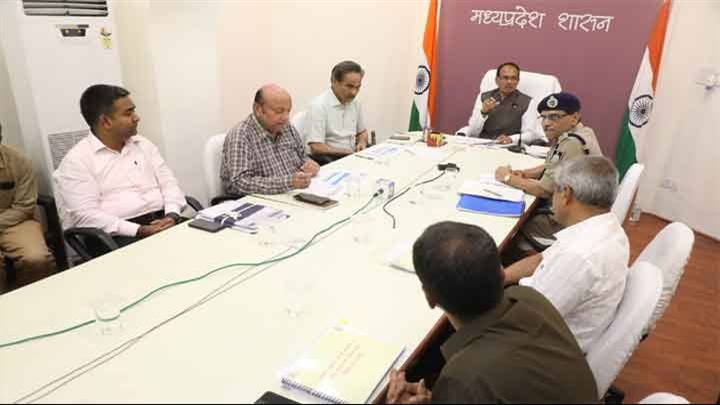 जनसेवा अभियान के क्रियान्वयन की धीमी गति अक्षम्य होगी - मुख्यमंत्री श्री चौहान